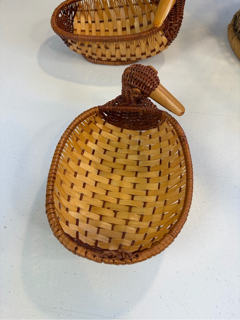 Vintage Duck Wicker Basket Woven Rattan Plant French Country Kitchen Cottagecore - Picture 5 of 7